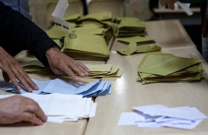 Seçime girebilecek partiler Resmi Gazete’de yayınlandı
