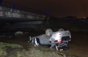 Otomobil köprüden dereye düştü: 3 yaralı 