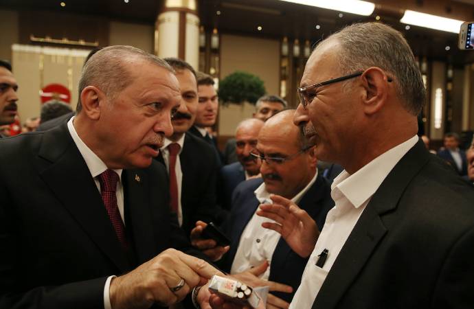 Erdoğan’ın topladığı sigara paketleri sergi oldu