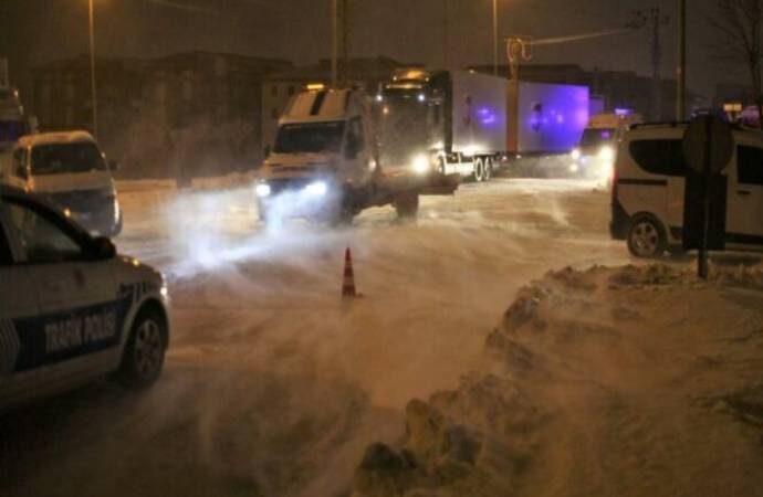 Yurttaşlar AKP’nin kalesinde yollarda kaldı