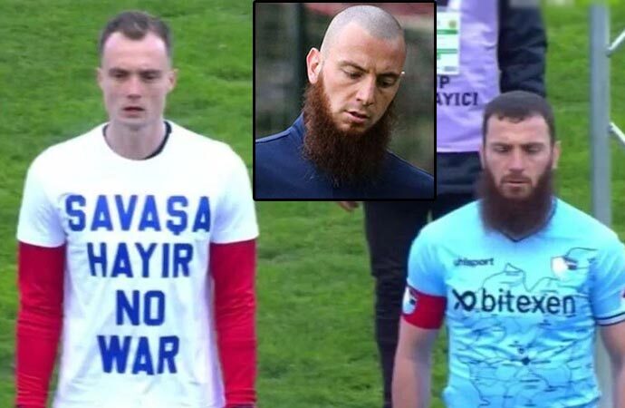 Erzurumspor oyuncusu Aykut Demir ‘Savaşa Hayır’ tişörtü giymeyi reddetti