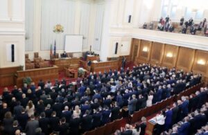 Bulgaristan’da 21 vekile maske cezası