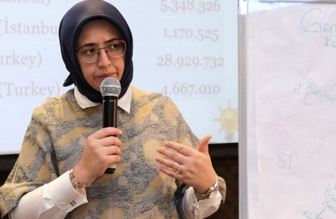 İBB, AKP Kadın Kolları Başkanı Rabia Kalender İlhan’dan parasını geri istiyor
