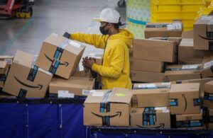 Amazon, maske gereksinimini geri alıyor