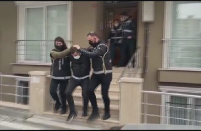 İstanbul merkezli 6 ilde silah kaçakçılarına operasyon; 76 gözaltı