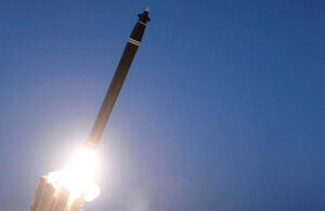 Güney Kore, Kuzey Kore’nin denize füze fırlattığını duyurdu