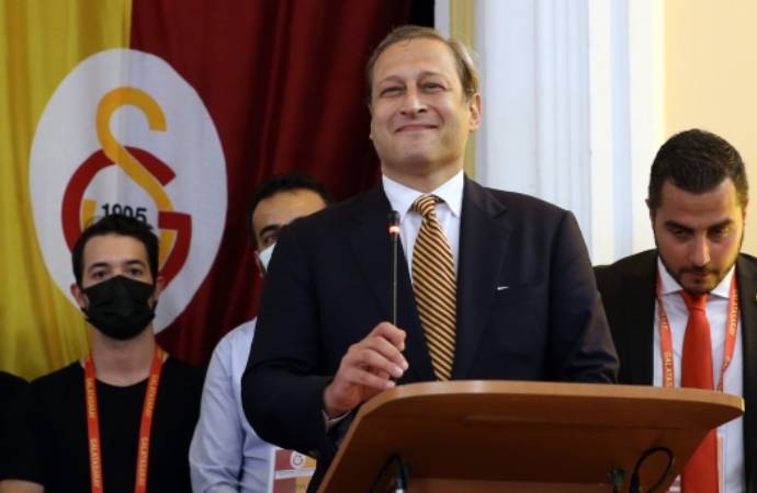 Galatasaray’da Burak Elmas yönetimi 8 ayda devrildi! Seçime gidiliyor