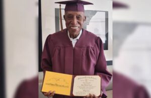 101 yaşında mezun oldu
