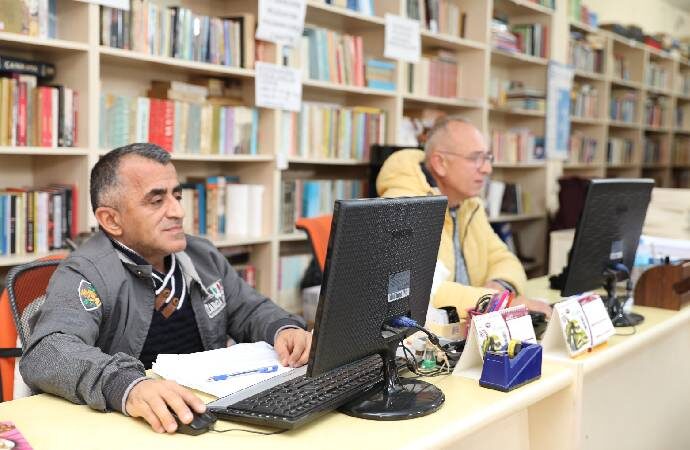 Didim Belediyesi kütüphanesi 7’den 70’e herkese okumayı sevdiriyor
