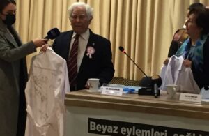 Polisin tartakladığı Dr. Erdinç Köksal çamurlu gömleğini İstanbul Tabip Odası’na emanet etti