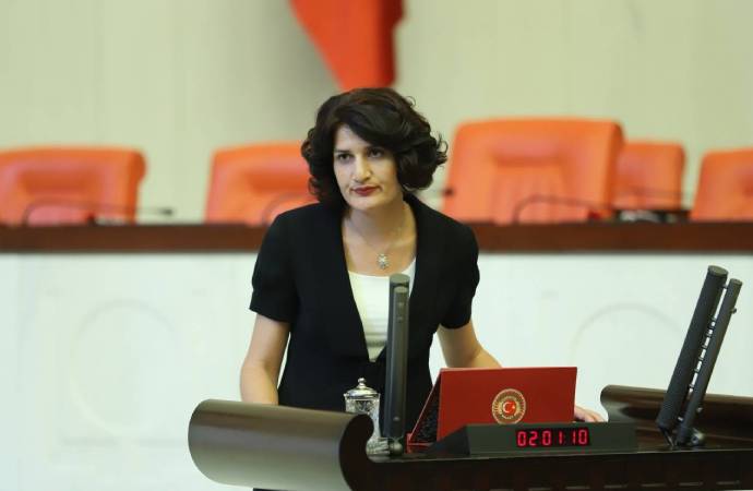HDP’li Semra Güzel hakkında yakalama kararı