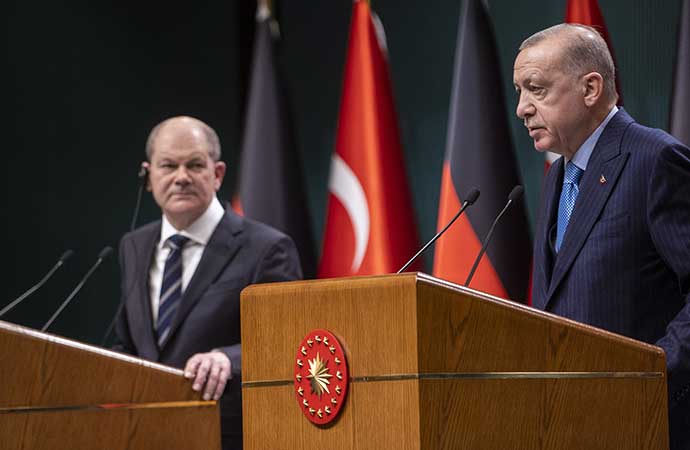 Erdoğan Almanya Şansölyesi Scholz’dan ‘ilahiyat fakültesi’ istedi