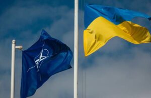 Ukrayna NATO üyeliğinden vazgeçti