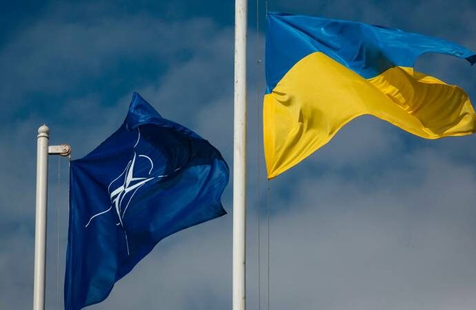 Ukrayna NATO üyeliğinden vazgeçti