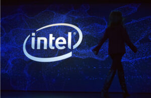 Intel en büyük rakibini geride bıraktı