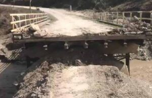 Sel felaketi sonrası yapılan köprüler yıkıldı: Köylere ulaşım sağlanamıyor