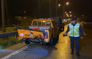 4 aracın karıştığı kazada, 3’ü polis 5 kişi yaralandı