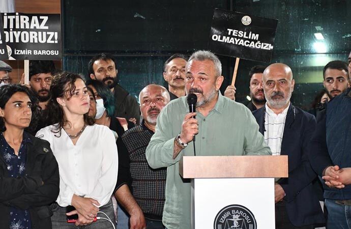İzmir Barosu önünde Gezi Davası açıklaması: Özgürlükler adına utanç günü
