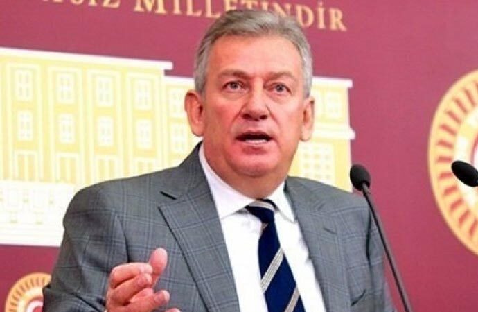 CHP’li Pekşen: Babacan AKP’yi siyasal tarihe yollamıştır