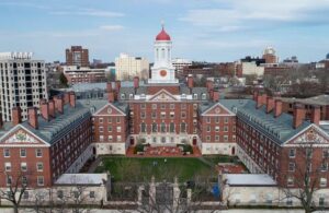 Harvard Üniversitesi kölelik tazminatı ödeyecek