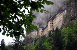 6 yıldır kapalı olan Sümela Manastırı hakkında yeni karar