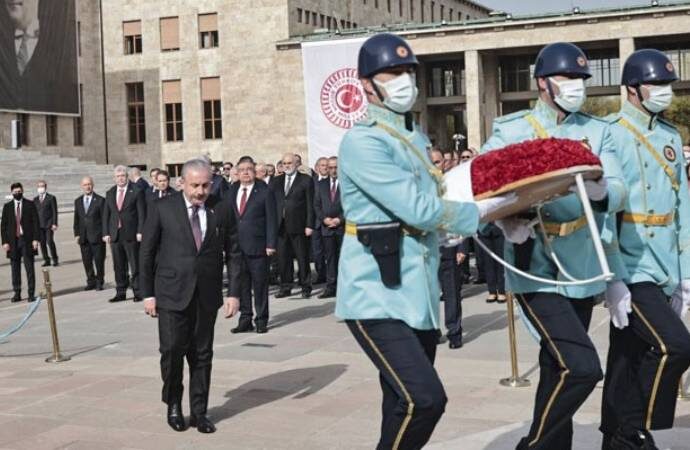 Devlet erkanı 23 Nisan’da Anıtkabir’de: Erdoğan bu sene de yok