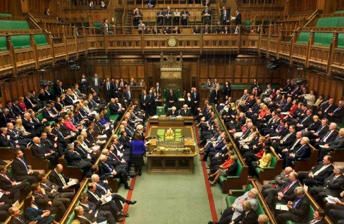 Milletvekilinin parlamentoda porno izlediği iddiası ortalığı karıştırdı