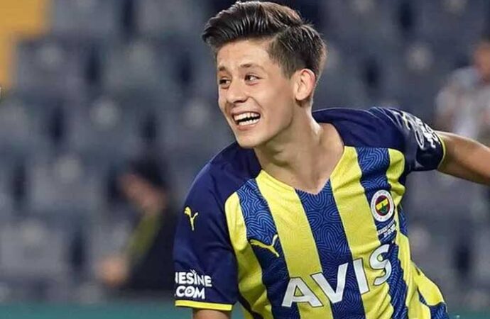 Fenerbahçe’nin yeni 10 numarası Arda Güler…