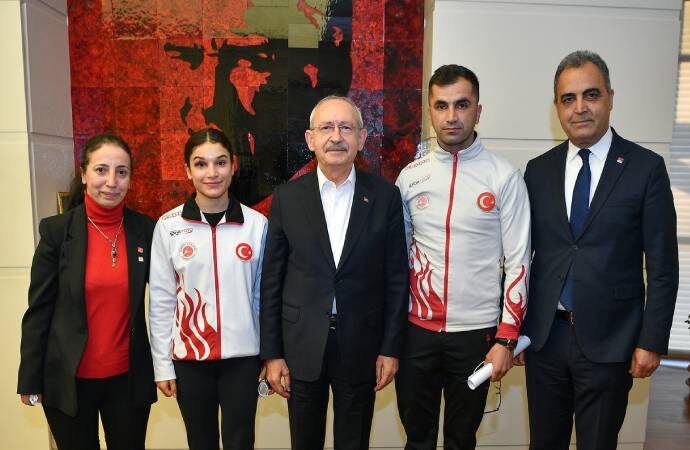 Kılıçdaroğlu fotoğrafına mobbing iddiası
