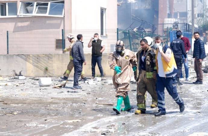 Tuzla’da fabrikada patlama! 3 işçi hayatını kaybetti