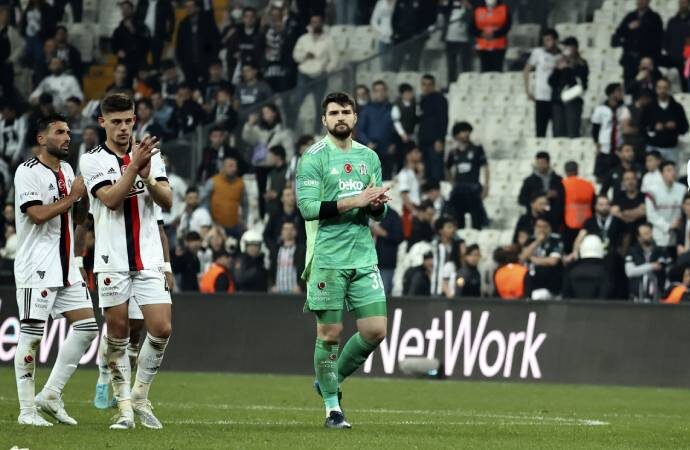 Kasımpaşa Beşiktaş’ı evinde devirdi: 3-0
