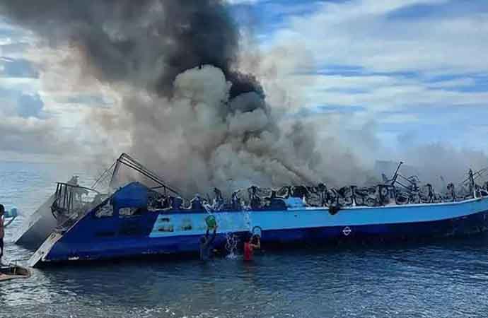 Filipinler’de feribot yangını: 7 ölü 23 yaralı
