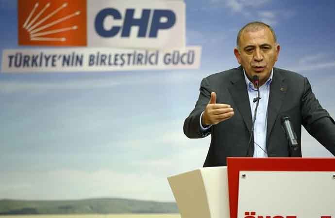 CHP’li Gürsel Tekin: İstanbul’un 39 ilçesinde iki milyon yabancı var