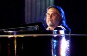 Dünyaca tanınmış besteci Vangelis hayatını kaybetti