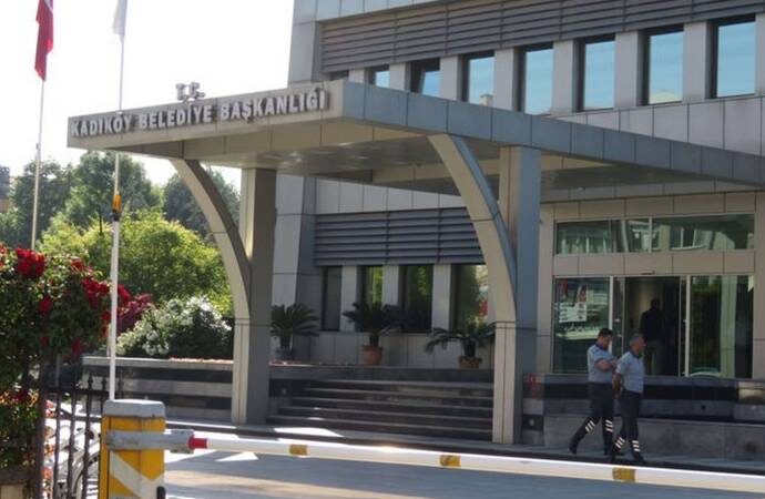 Kadıköy Belediyesi’ndeki operasyonda 32 kişi tutuklandı