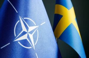 İsveç NATO’ya başvuru belgesini imzaladı