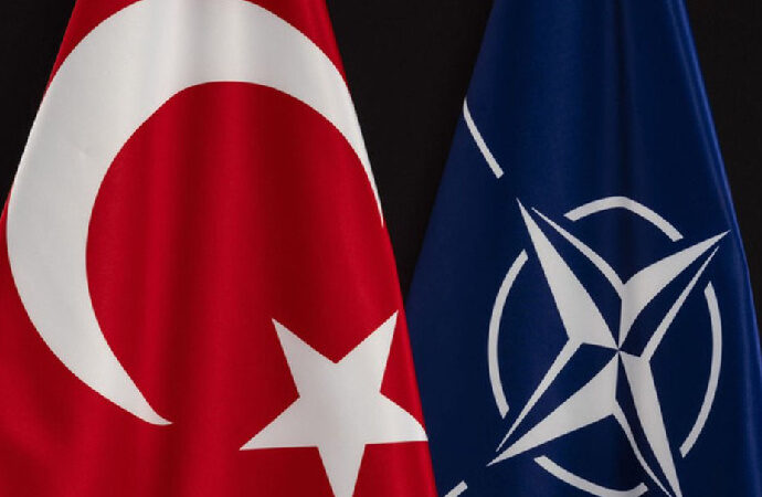 NATO 30 Ağustos paylaşımını sildi!