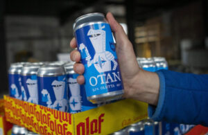 Finlandiya’nın NATO başvurusu için özel bira üretildi
