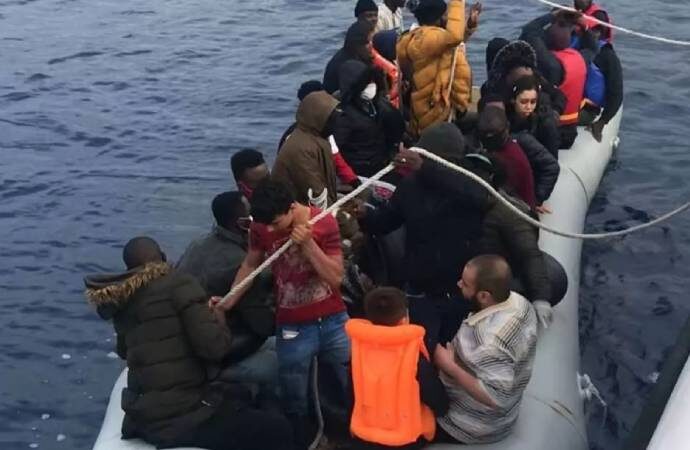 Yunanistan 600 kaçak göçmeni Türkiye’ye geri gönderdi