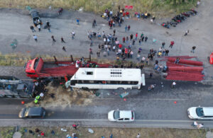 Manisa’da işçi otobüsü kamyon ile çarpıştı! 30 yaralı