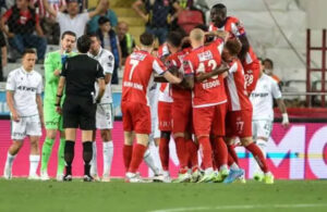 Gol düellosu! Antalyaspor, Konyaspor’u devirdi!
