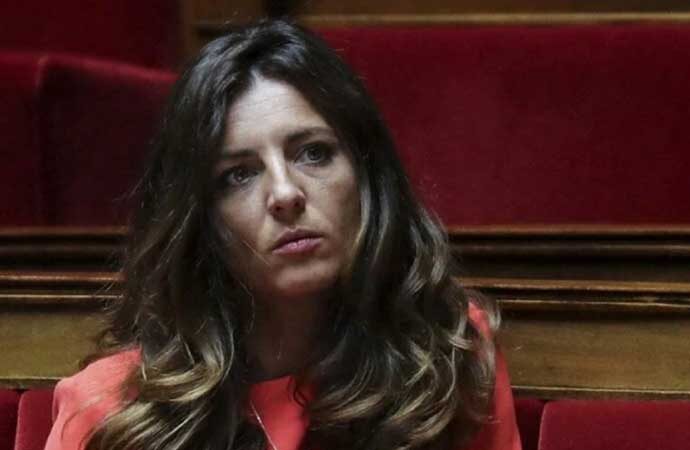 Fransız milletvekilinin ‘iç çamaşırı’ skandalı istifa getirdi