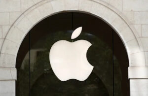 Apple, teknoloji üretim üssü olan Çin’den vaz mı geçiyor?
