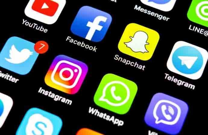 Sosyal medya düzenlemesi haftaya bırakıldı