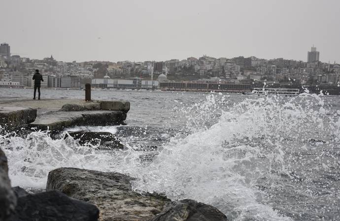 Meteoroloji uyardı! Marmara ve Ege’de fırtına bekleniyor