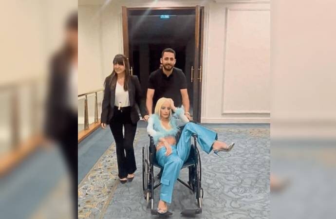 Engelsiz Yaşam Derneği ödül törenine tekerli sandalye ile giden Gülşen’e dava açacak