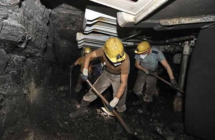 Daha önce 1 işçinin hayatını kaybettiği madende su patlaması: 11 işçi yaralandı