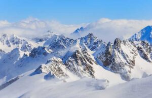 İklim değişikliği Alpleri beyazdan yeşile çeviriyor