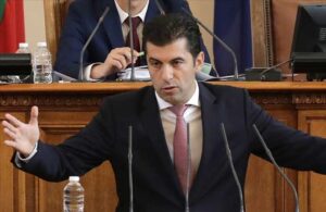 Bulgaristan’da koalisyon hükümeti düştü