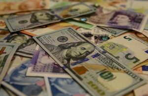 Türk Lirası eriyor! Dolar karşısında değer kaybı yüzde 23’ü geçti
